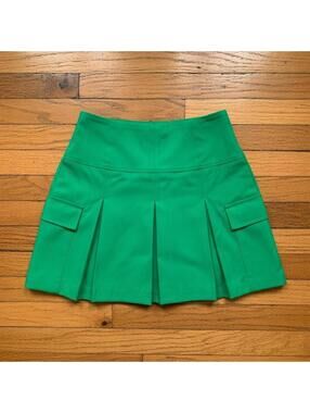 💚 Pleated Cargo Mini Skirt (Size S) – Baddie Essential 💚
